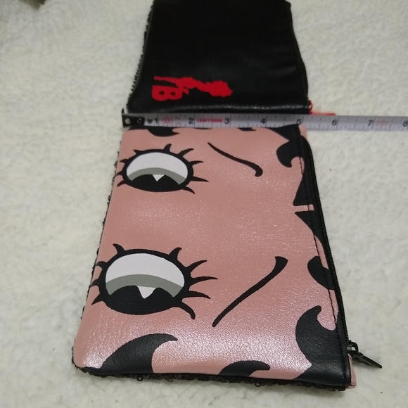 Betty Boop Makeup Bags - Picture 8 of 8